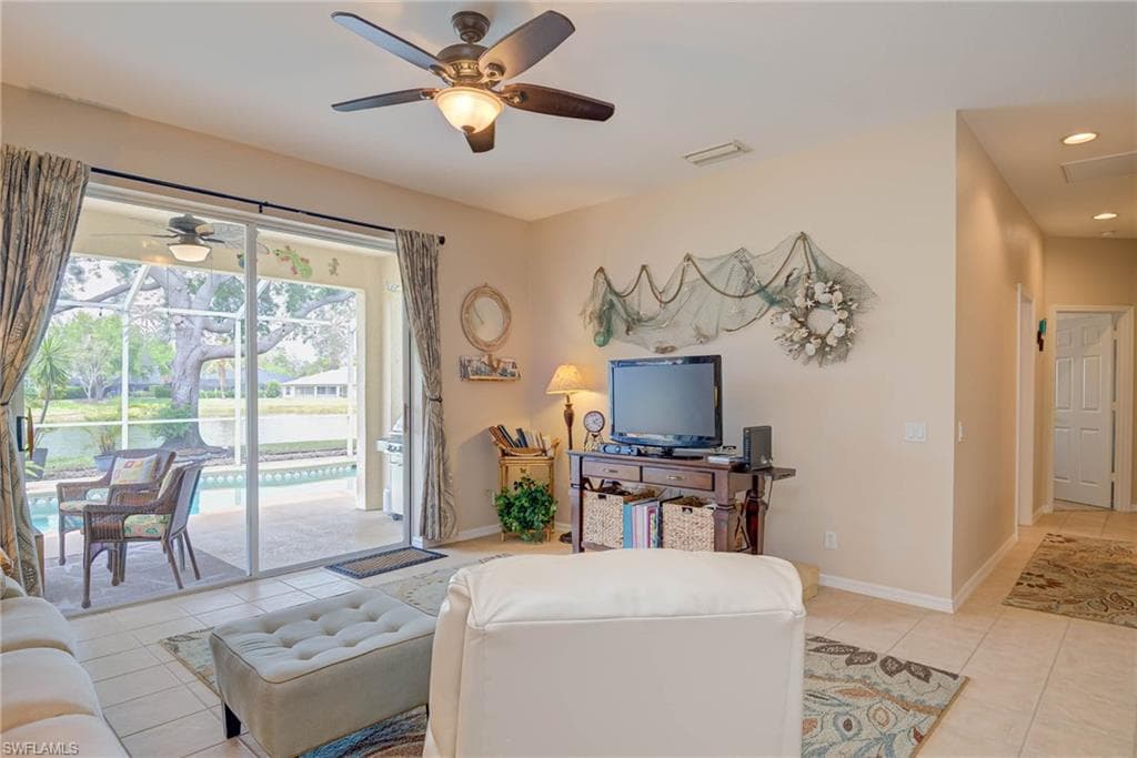 9005 Falcon Pointe LOOP-11