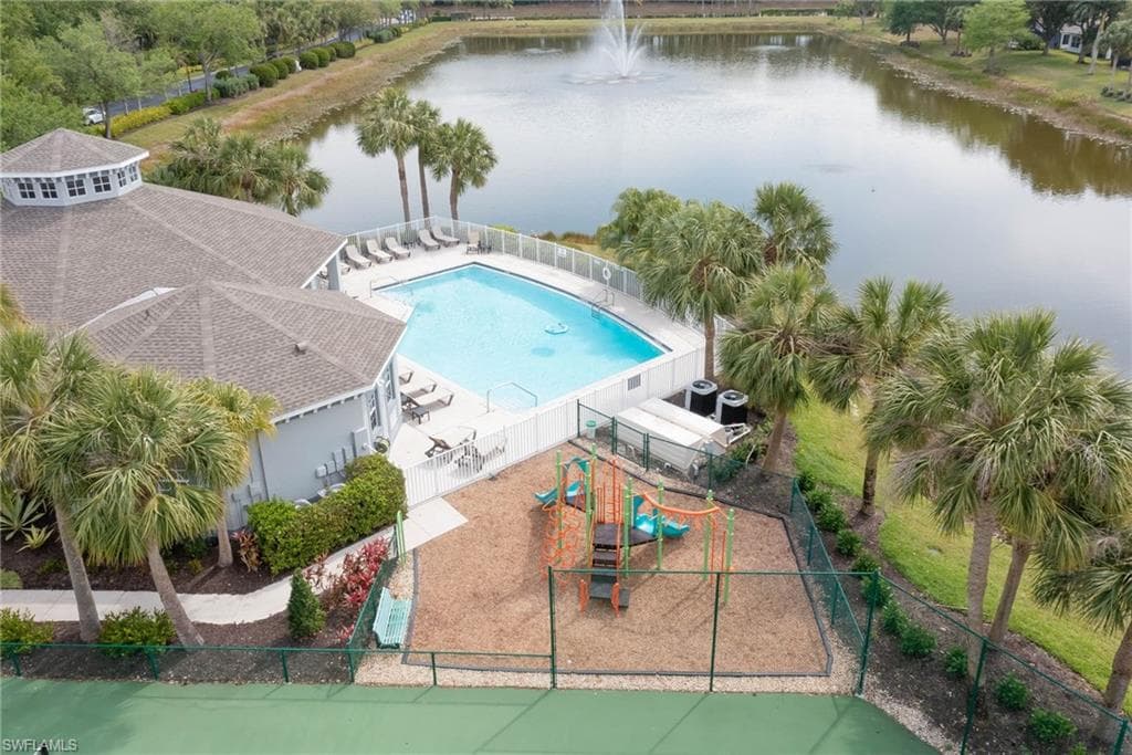 9005 Falcon Pointe LOOP-37