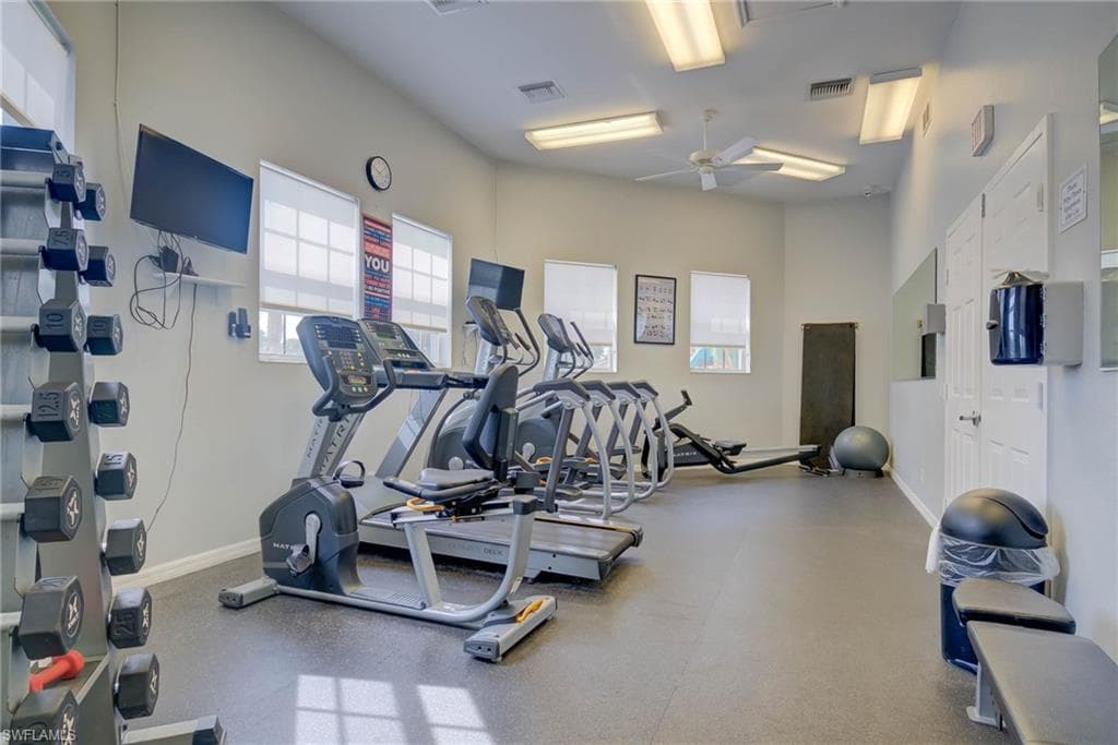 9005 Falcon Pointe LOOP-32