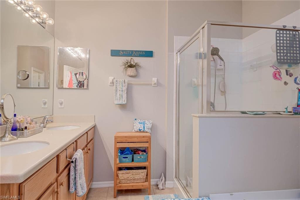 9005 Falcon Pointe LOOP-18