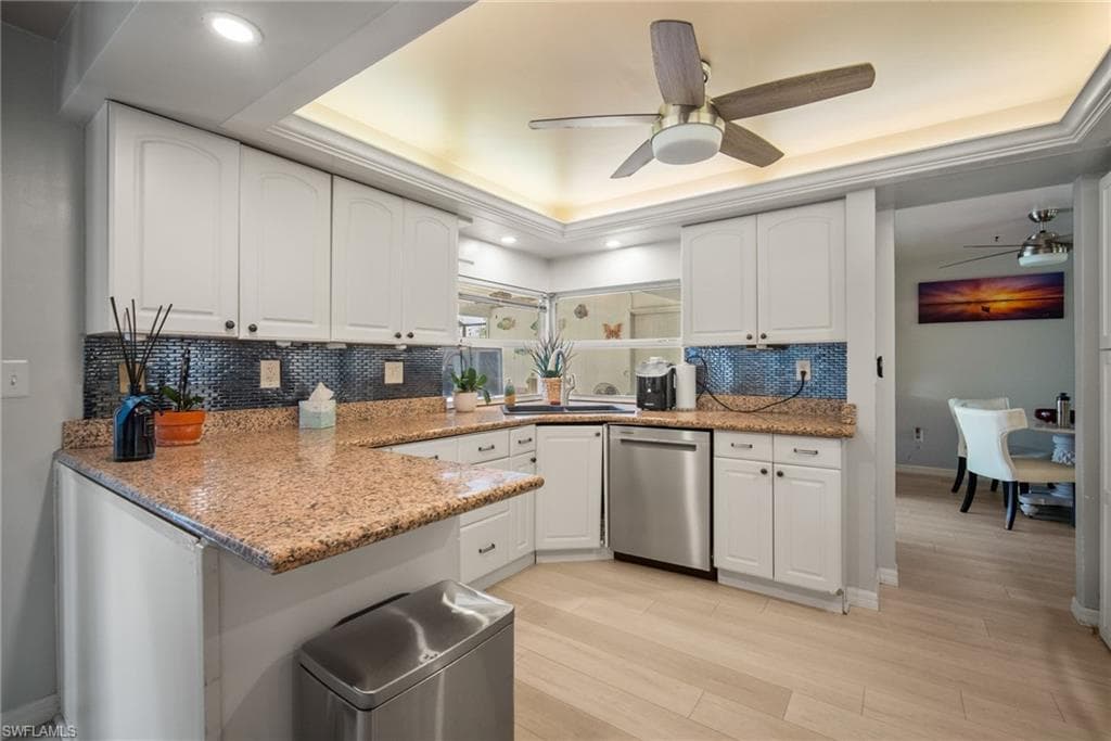 212 Willowick DR, NAPLES FL 34110-11