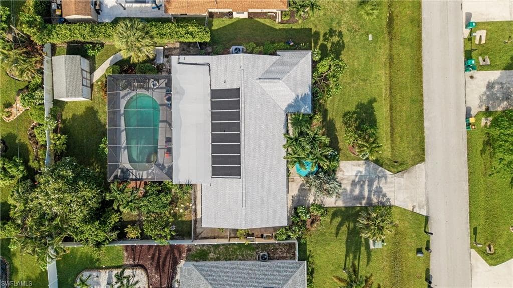 212 Willowick DR, NAPLES FL 34110-31