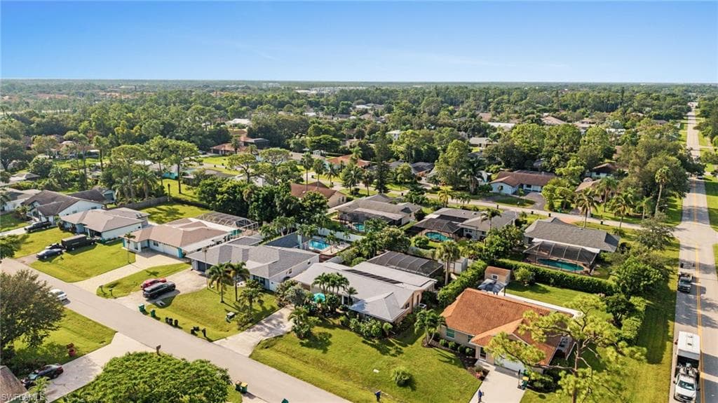 212 Willowick DR, NAPLES FL 34110-29