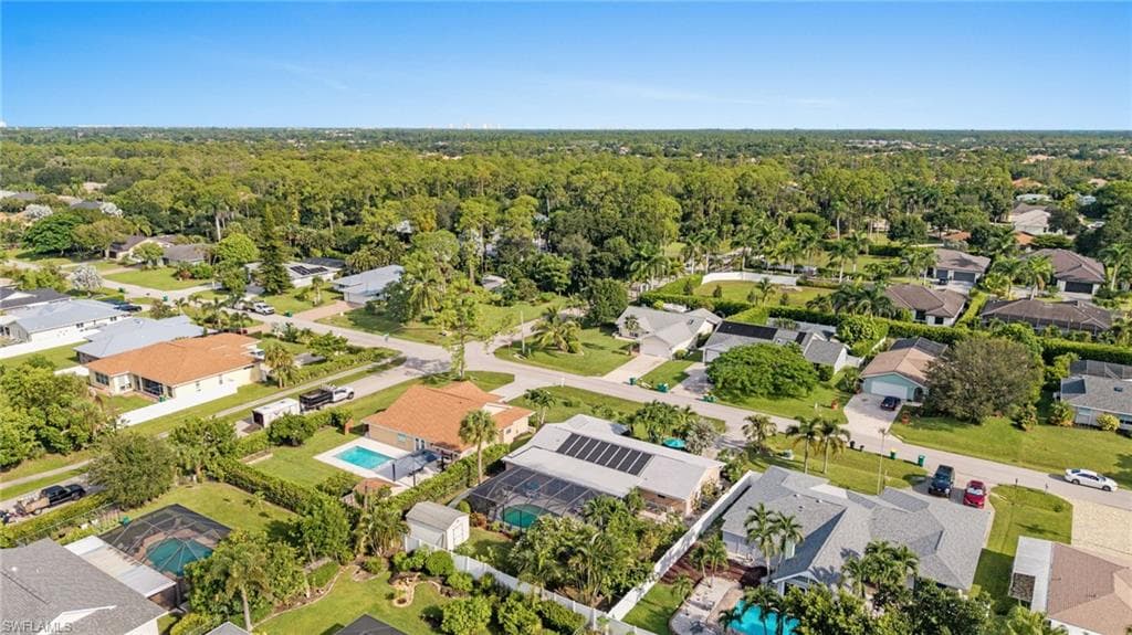 212 Willowick DR, NAPLES FL 34110-33