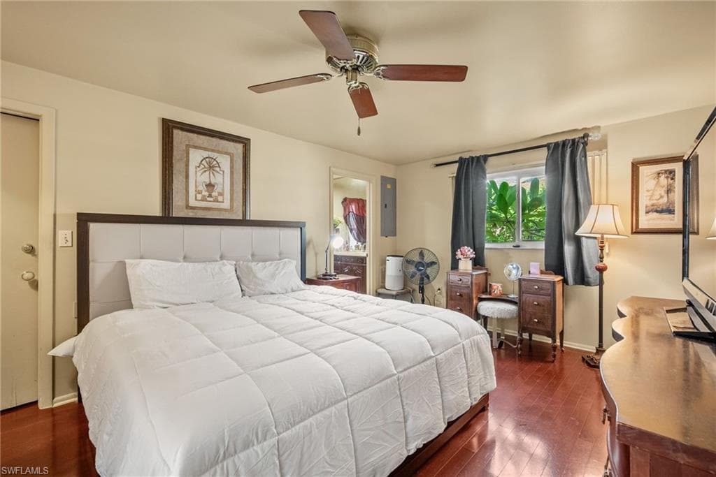 212 Willowick DR, NAPLES FL 34110-14