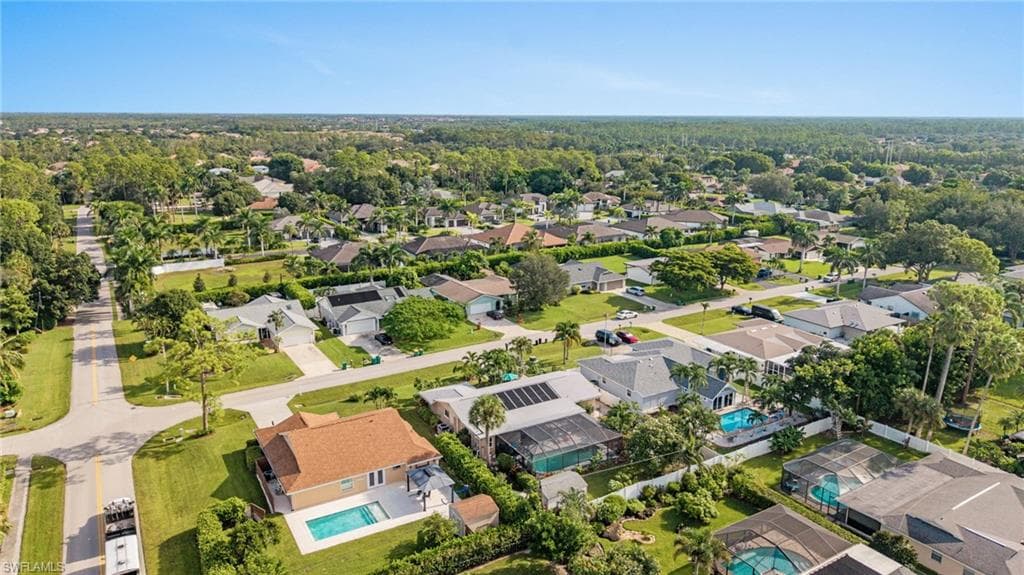 212 Willowick DR, NAPLES FL 34110-34