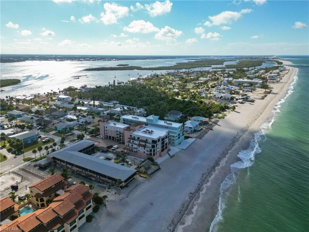 50 Meredith DR # 8, ENGLEWOOD FL 34223-41