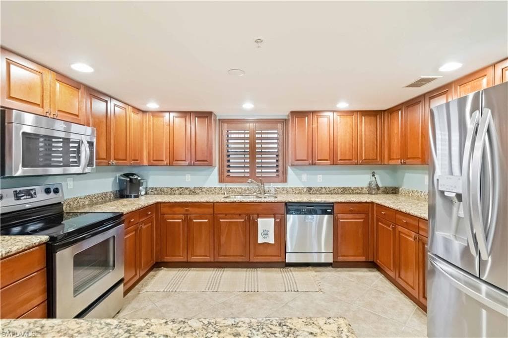 50 Meredith DR # 8, ENGLEWOOD FL 34223-12