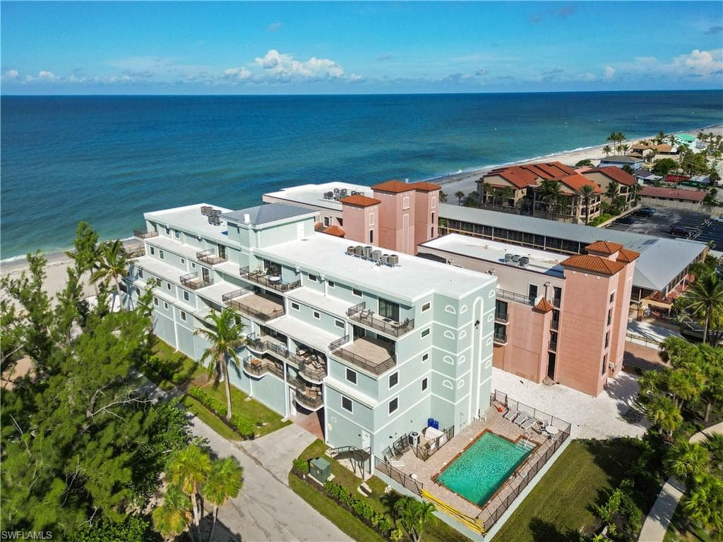 50 Meredith DR # 8, ENGLEWOOD FL 34223-2