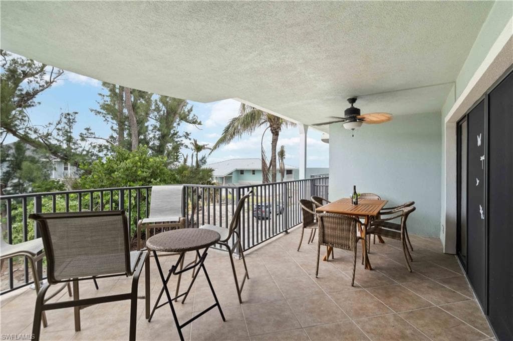 50 Meredith DR # 8, ENGLEWOOD FL 34223-31