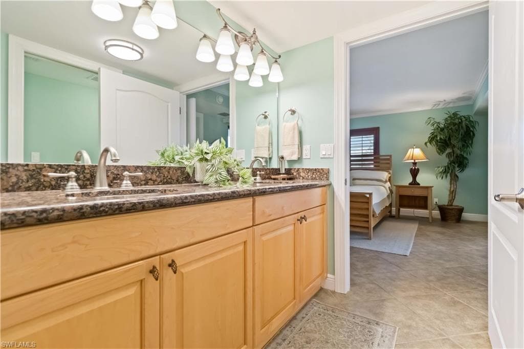 50 Meredith DR # 8, ENGLEWOOD FL 34223-29