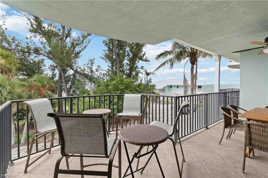 50 Meredith DR # 8, ENGLEWOOD FL 34223-32