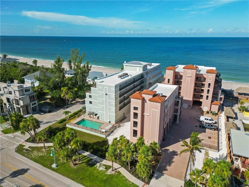 50 Meredith DR # 8, ENGLEWOOD FL 34223-40