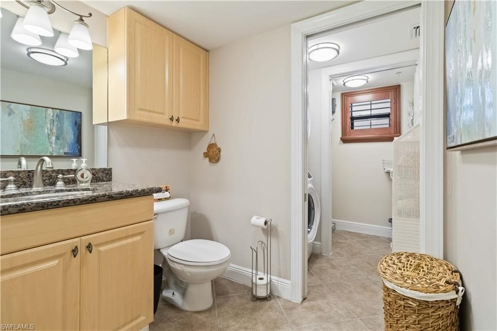 50 Meredith DR # 8, ENGLEWOOD FL 34223-17