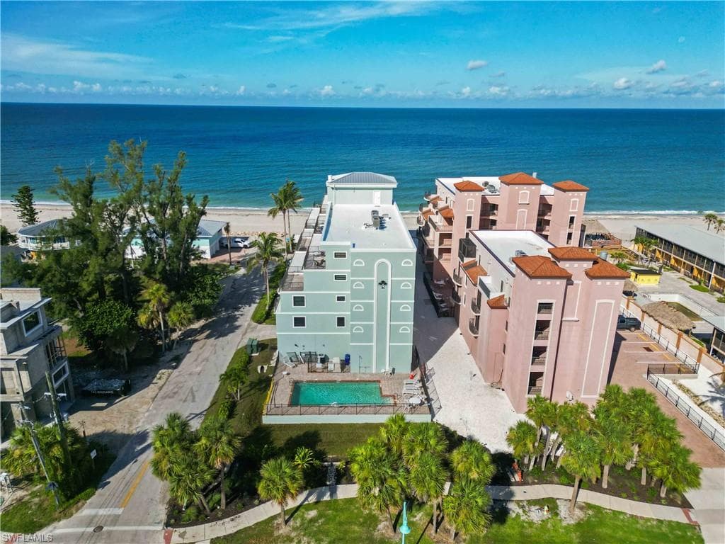 50 Meredith DR # 8, ENGLEWOOD FL 34223-39