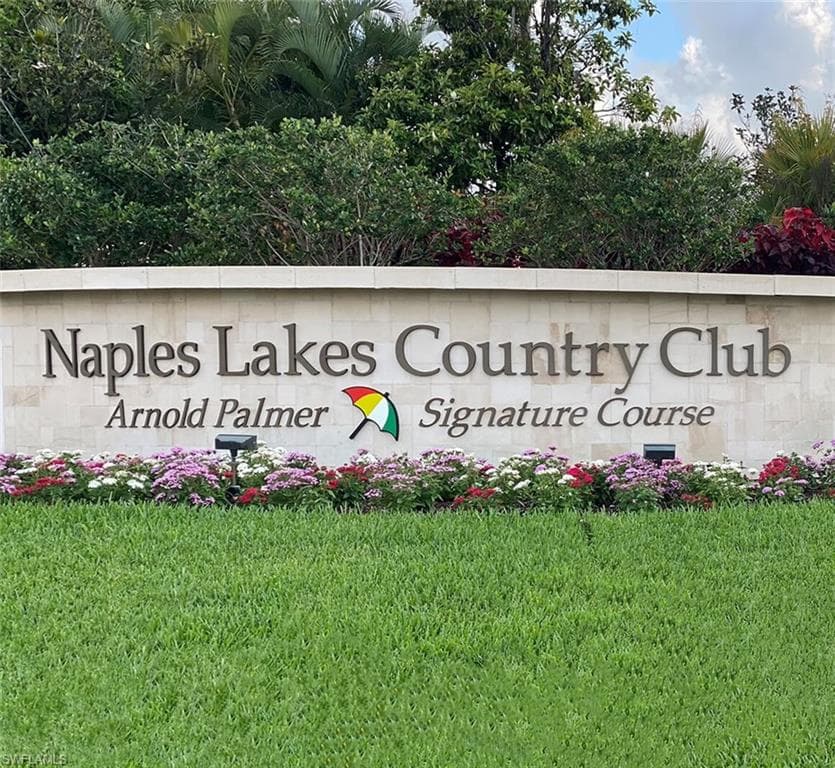 4675 Winged Foot CT # 102, NAPLES FL 34112-22