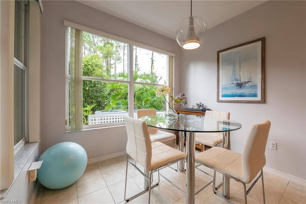 4675 Winged Foot CT # 102, NAPLES FL 34112-6