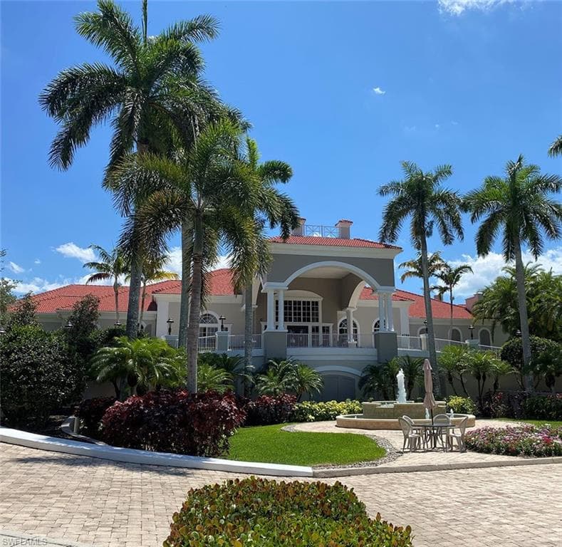 4675 Winged Foot CT # 102, NAPLES FL 34112-23