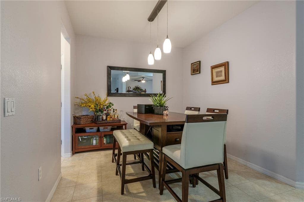 4675 Winged Foot CT # 102, NAPLES FL 34112-3