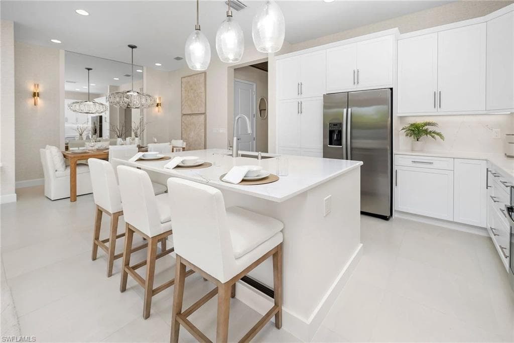 2440 Cambridge WAY, NAPLES FL 34112-5