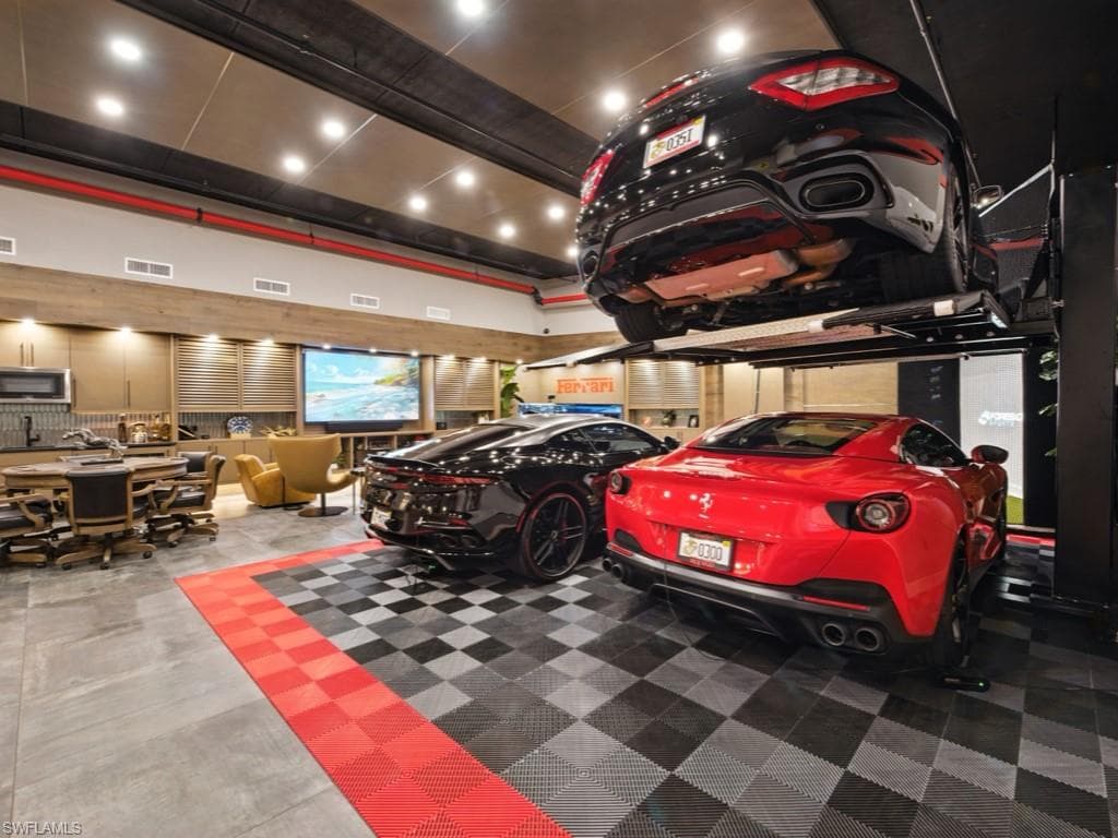 994 N Barfield DR # 11, MARCO ISLAND FL 34145-22