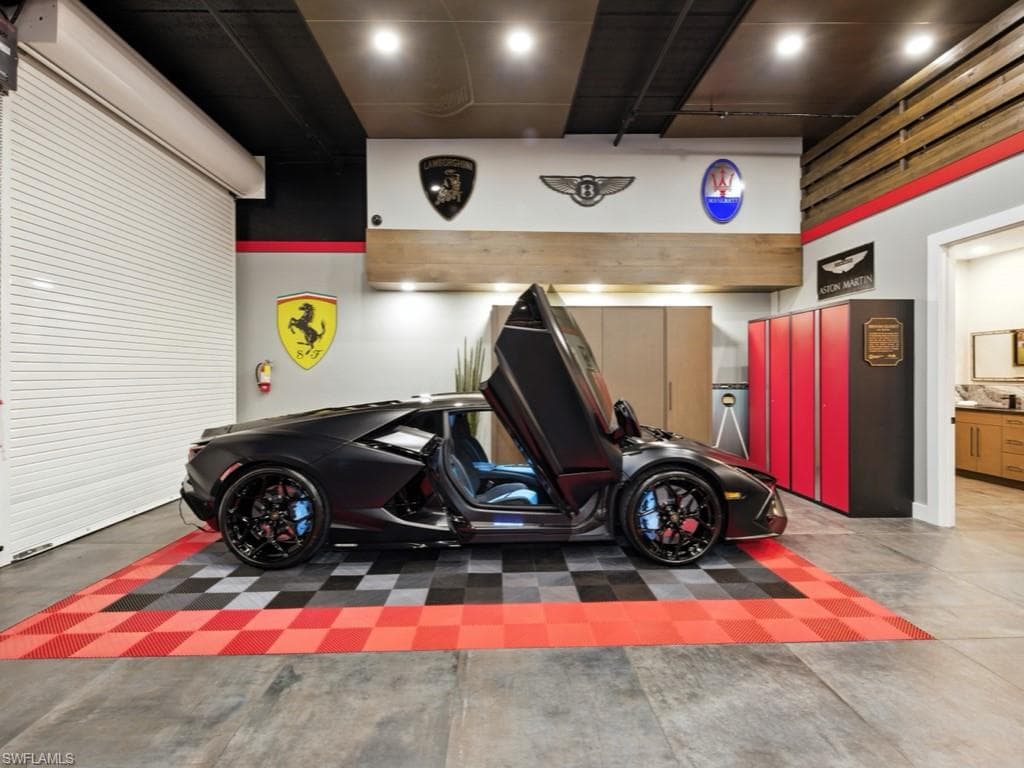 994 N Barfield DR # 11, MARCO ISLAND FL 34145-12