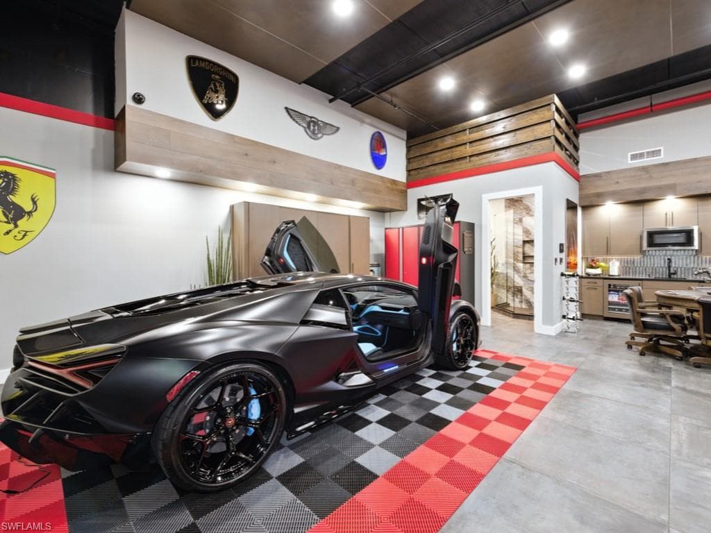 994 N Barfield DR # 11, MARCO ISLAND FL 34145-16