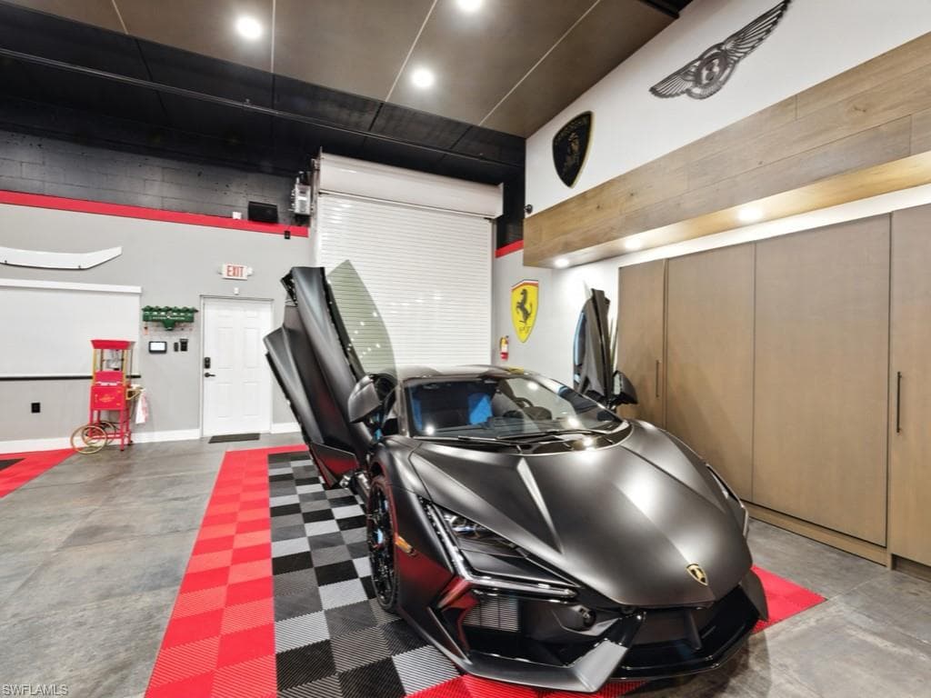 994 N Barfield DR # 11, MARCO ISLAND FL 34145-11