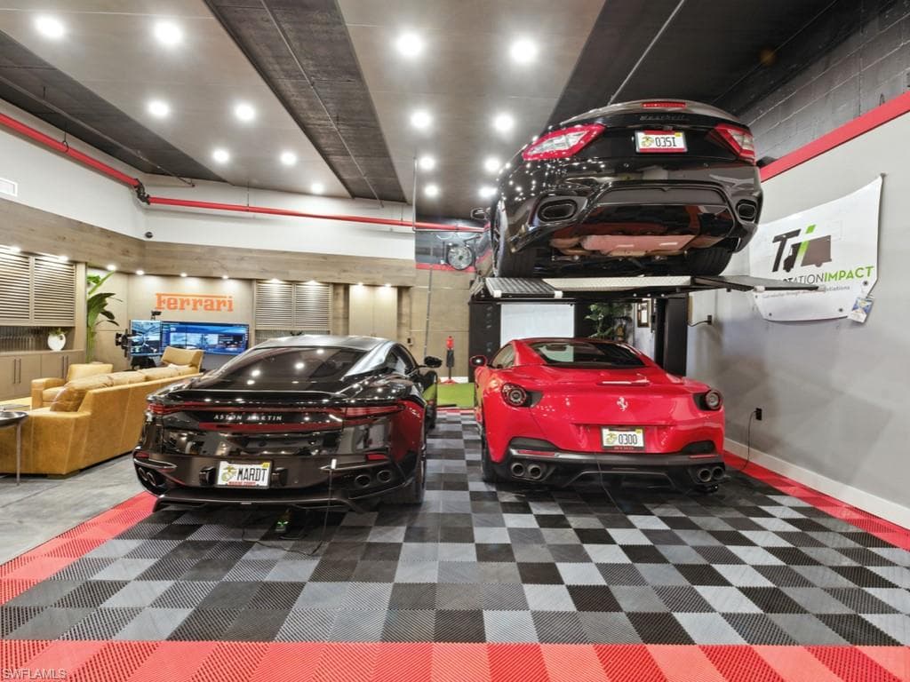 994 N Barfield DR # 11, MARCO ISLAND FL 34145-21