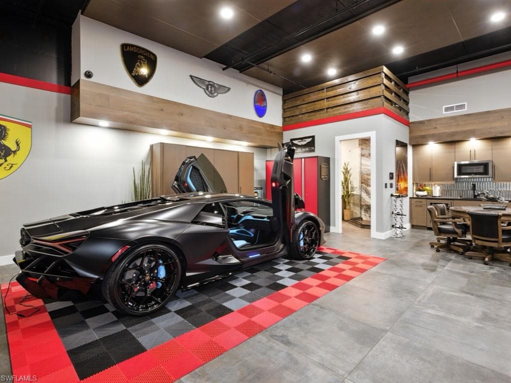 994 N Barfield DR # 11, MARCO ISLAND FL 34145-18