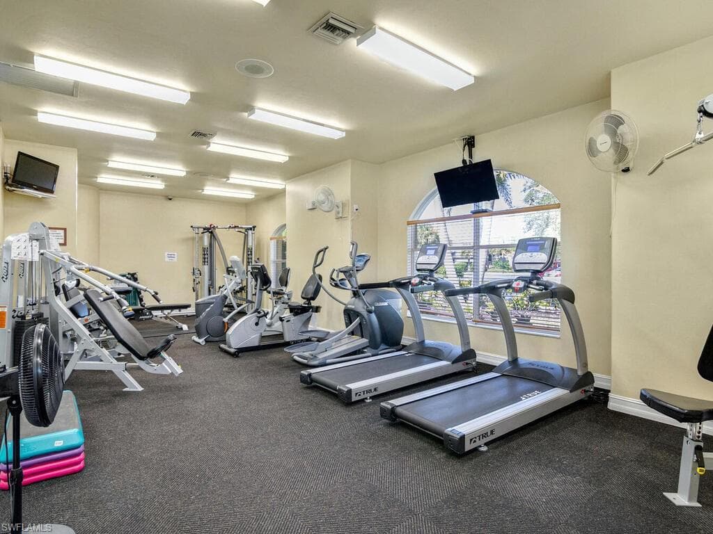 23252 Grassy Pine DR, ESTERO FL 33928-27