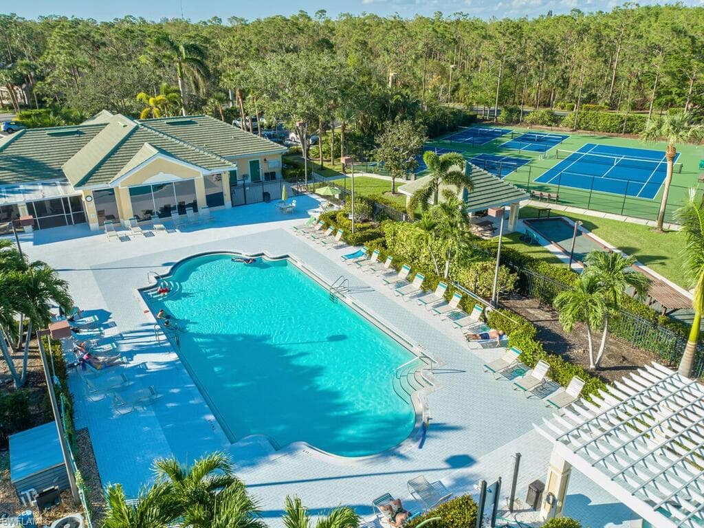23252 Grassy Pine DR, ESTERO FL 33928-30