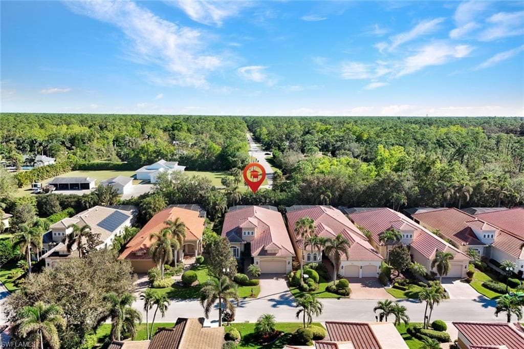 5620 Hammock Isles DR, NAPLES FL 34119-25