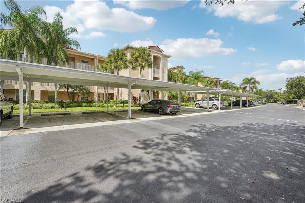 2700 Cypress Trace CIR # 3134, NAPLES FL 34119-1