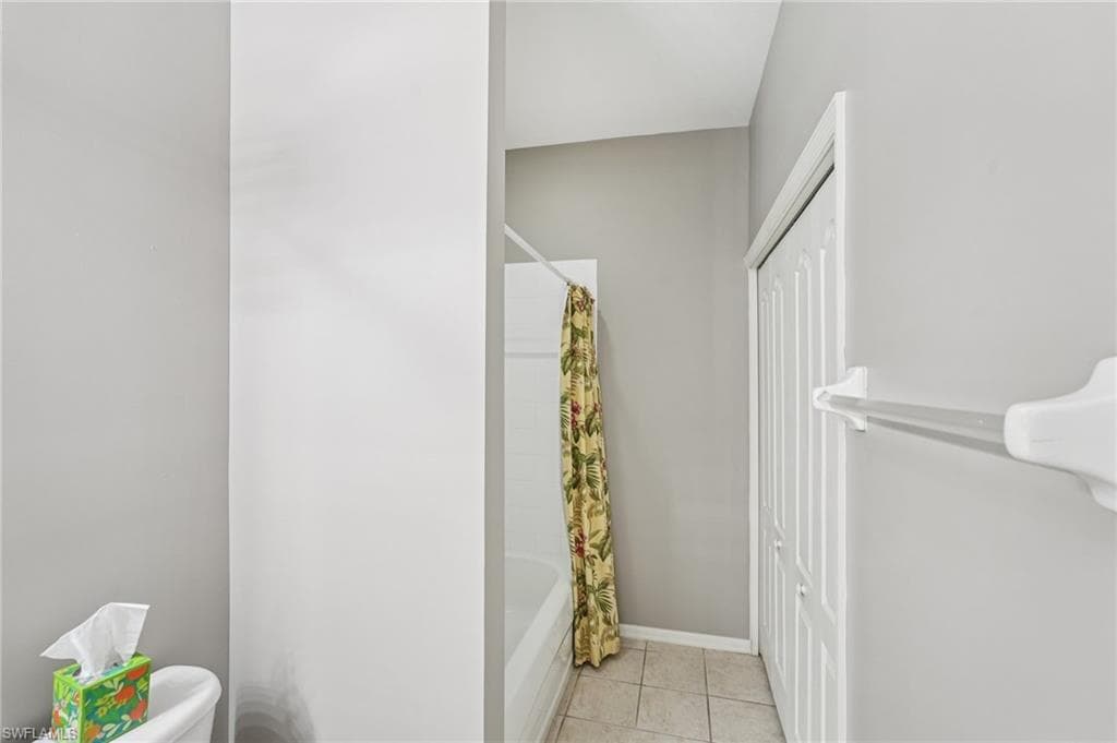 2700 Cypress Trace CIR # 3134, NAPLES FL 34119-19