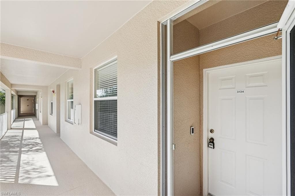 2700 Cypress Trace CIR # 3134, NAPLES FL 34119-24