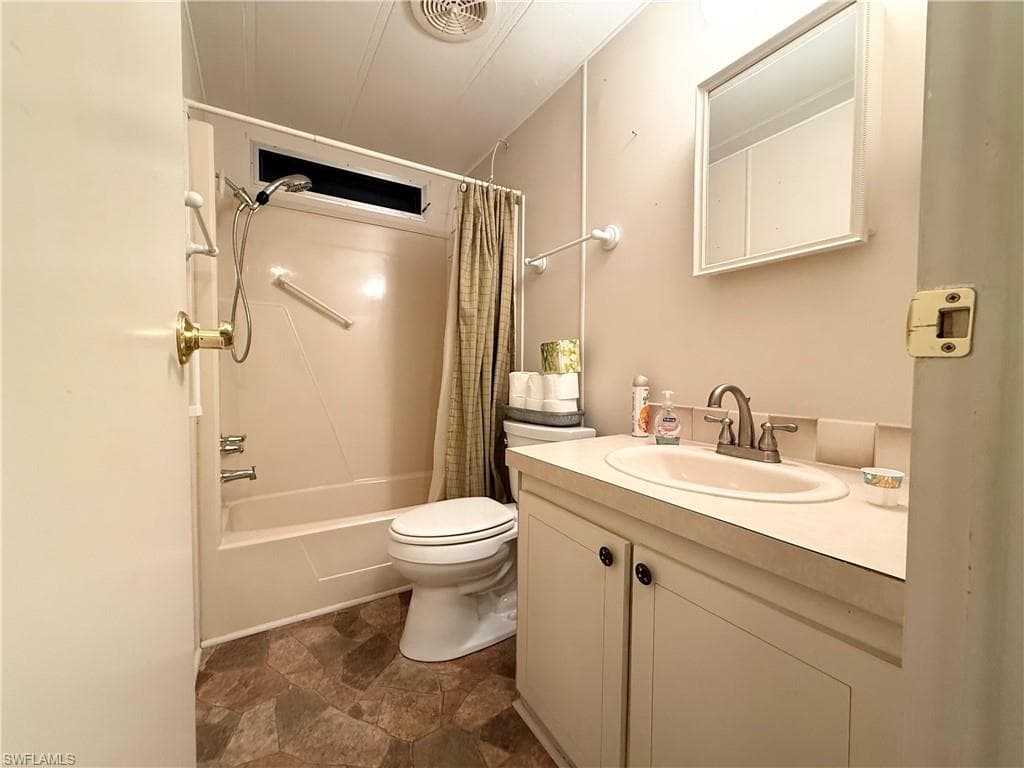 3404 Rainbow LN, NORTH FORT MYERS FL 33903-22