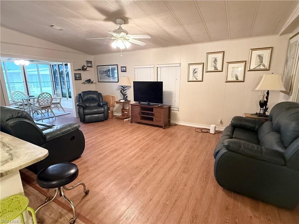 3404 Rainbow LN, NORTH FORT MYERS FL 33903-14