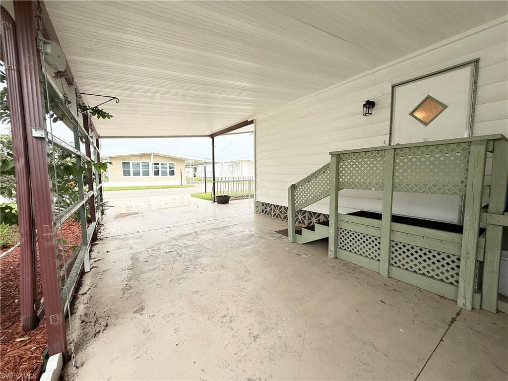 3404 Rainbow LN, NORTH FORT MYERS FL 33903-28