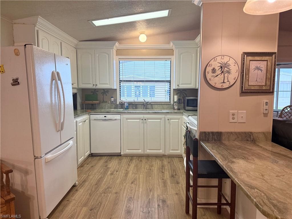 3404 Rainbow LN, NORTH FORT MYERS FL 33903-3