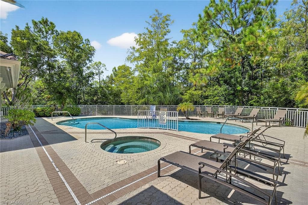 14595 Glen Eden DR, NAPLES FL 34110-34