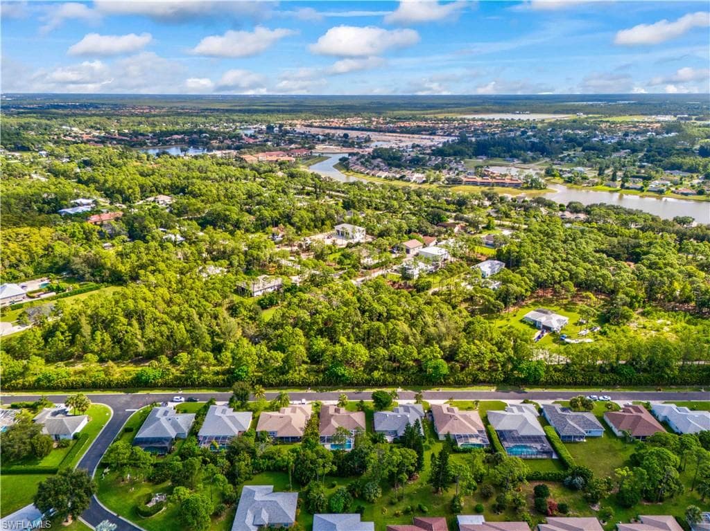 25650 Luci DR, BONITA SPRINGS FL 34135-12