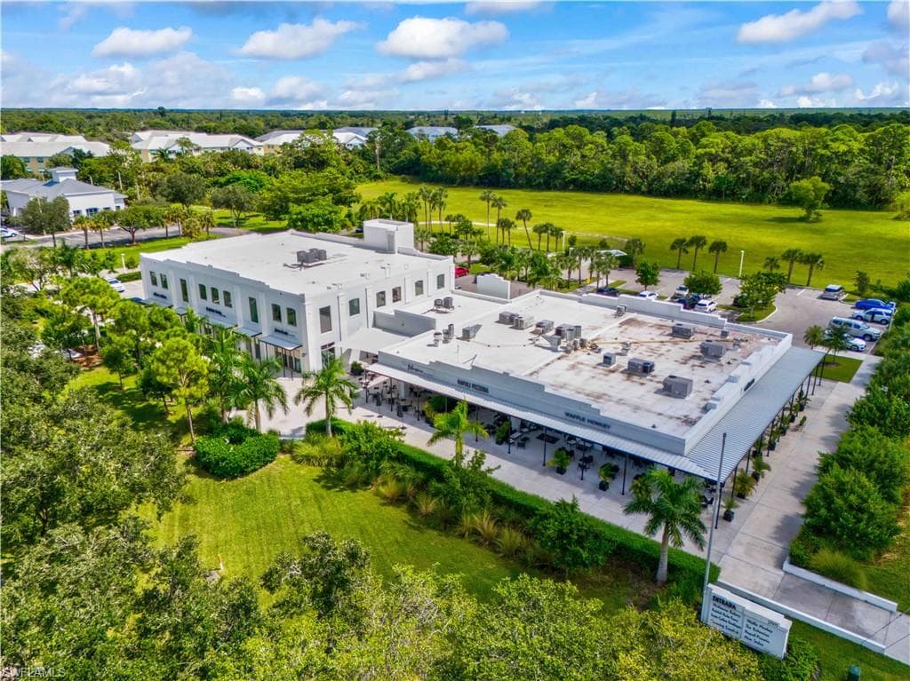 25650 Luci DR, BONITA SPRINGS FL 34135-3