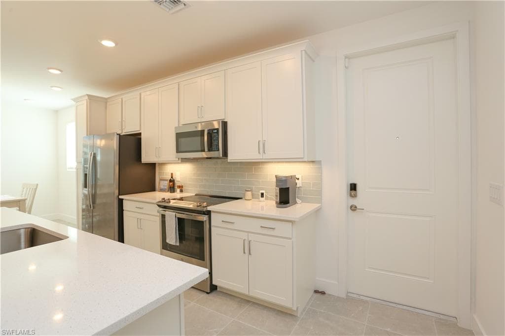 26331 Coco Cay CIR # 104, BONITA SPRINGS FL 34135-11