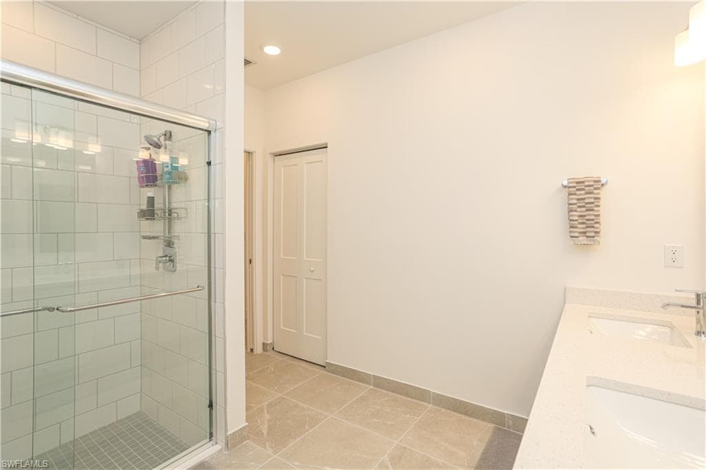 26331 Coco Cay CIR # 104, BONITA SPRINGS FL 34135-44