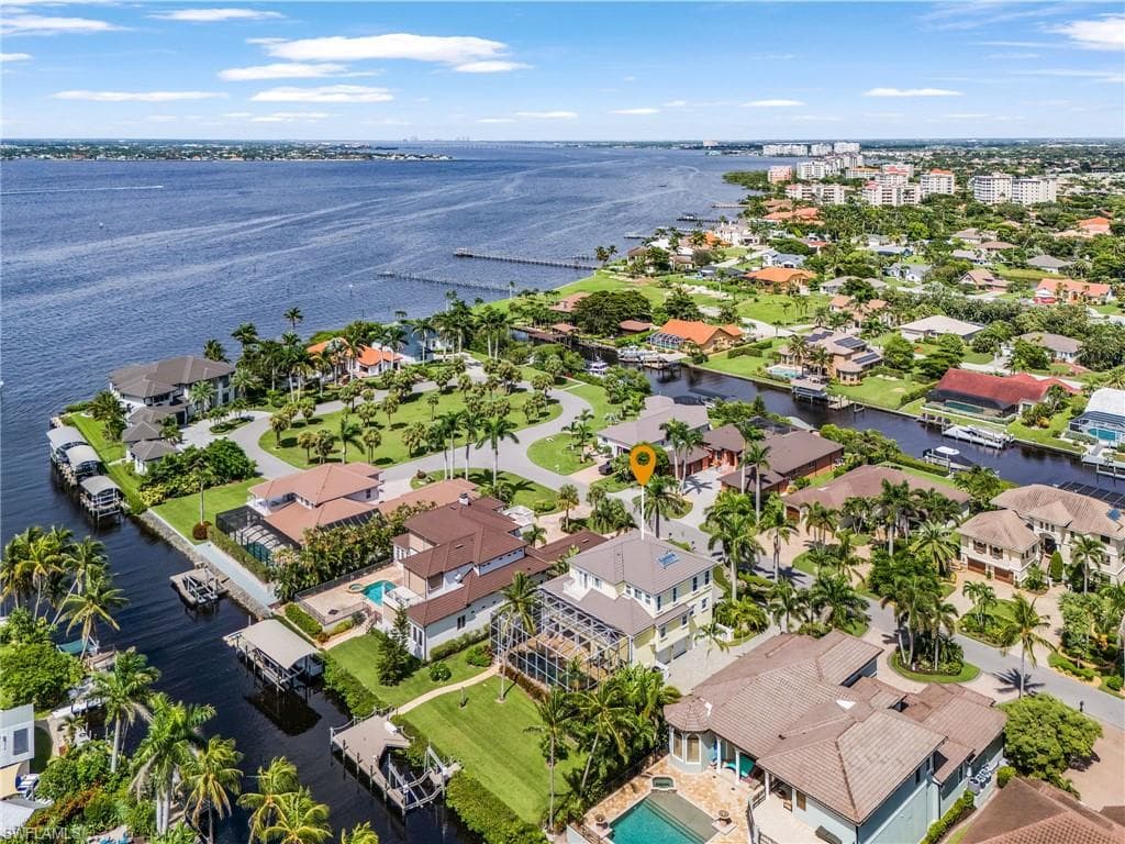 15110 Intracoastal CT, FORT MYERS FL 33908-1