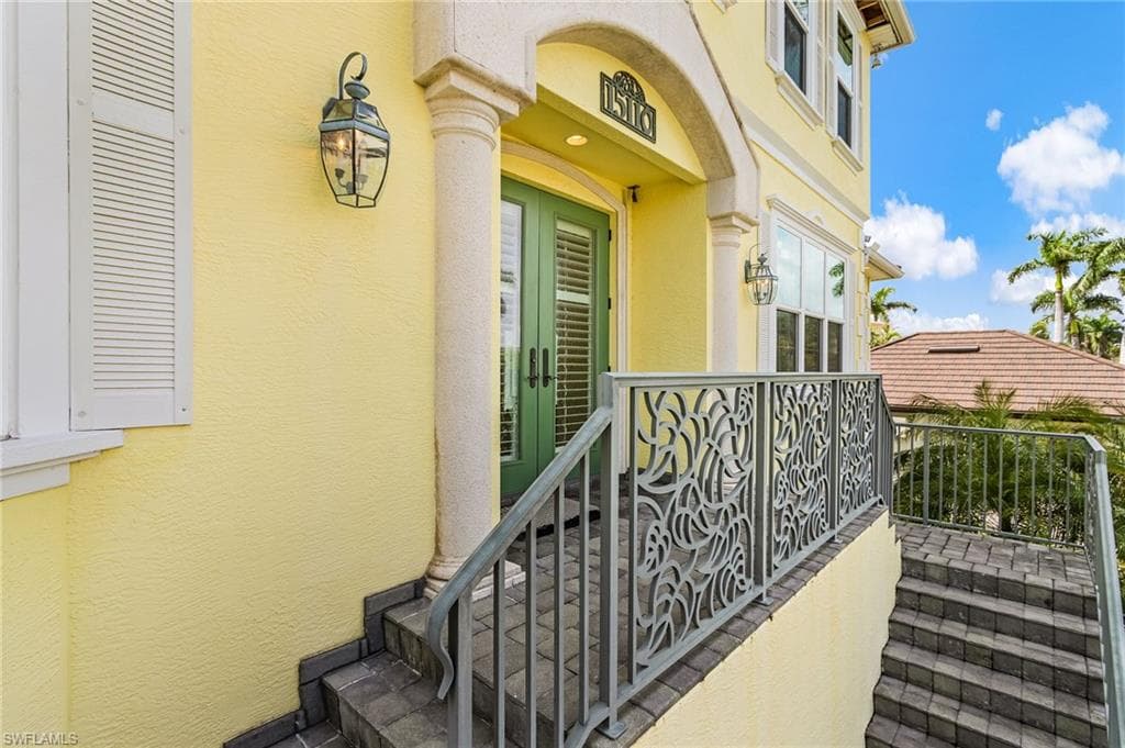 15110 Intracoastal CT, FORT MYERS FL 33908-4