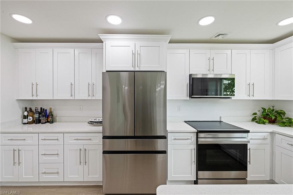 1404 Myerlee Country Club BLVD, FORT MYERS FL 33919-11