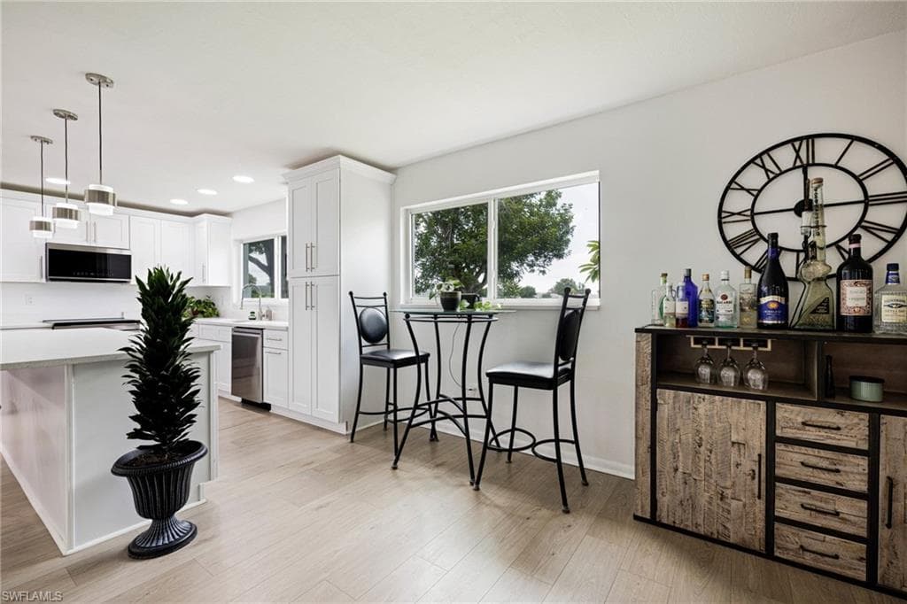 1404 Myerlee Country Club BLVD, FORT MYERS FL 33919-17