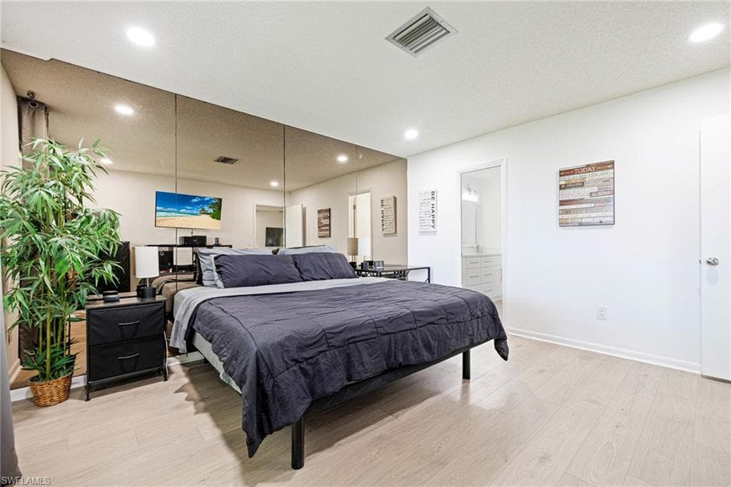 1404 Myerlee Country Club BLVD, FORT MYERS FL 33919-24